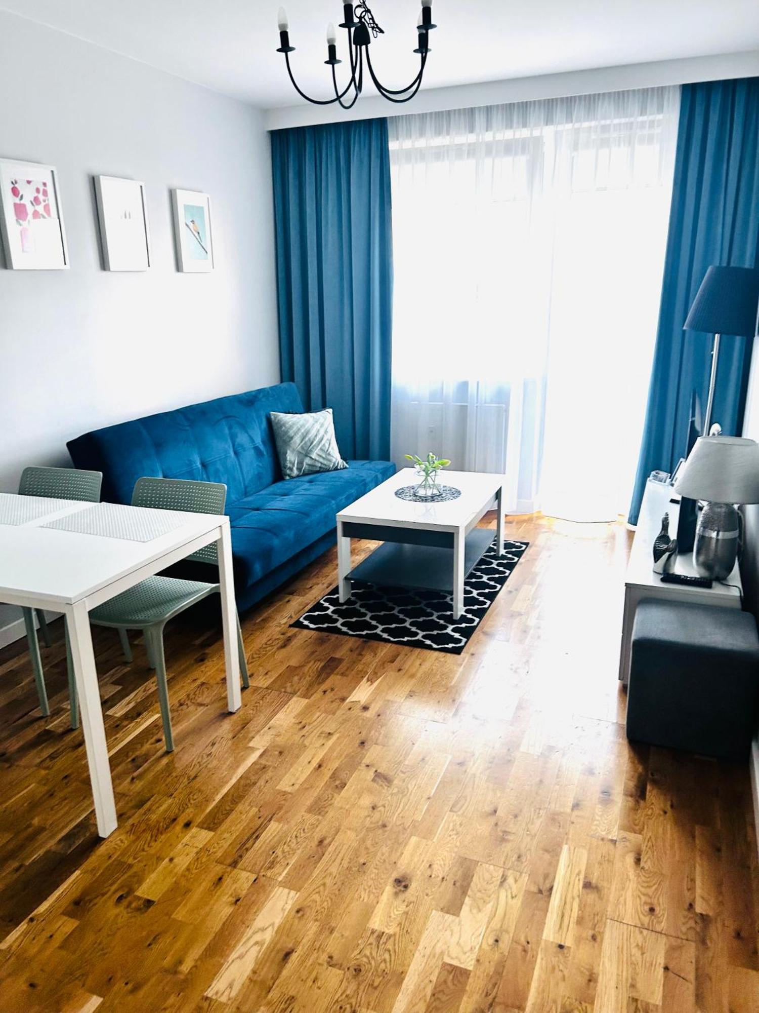 Apartament Manhattan Гожов Велкополски Екстериор снимка