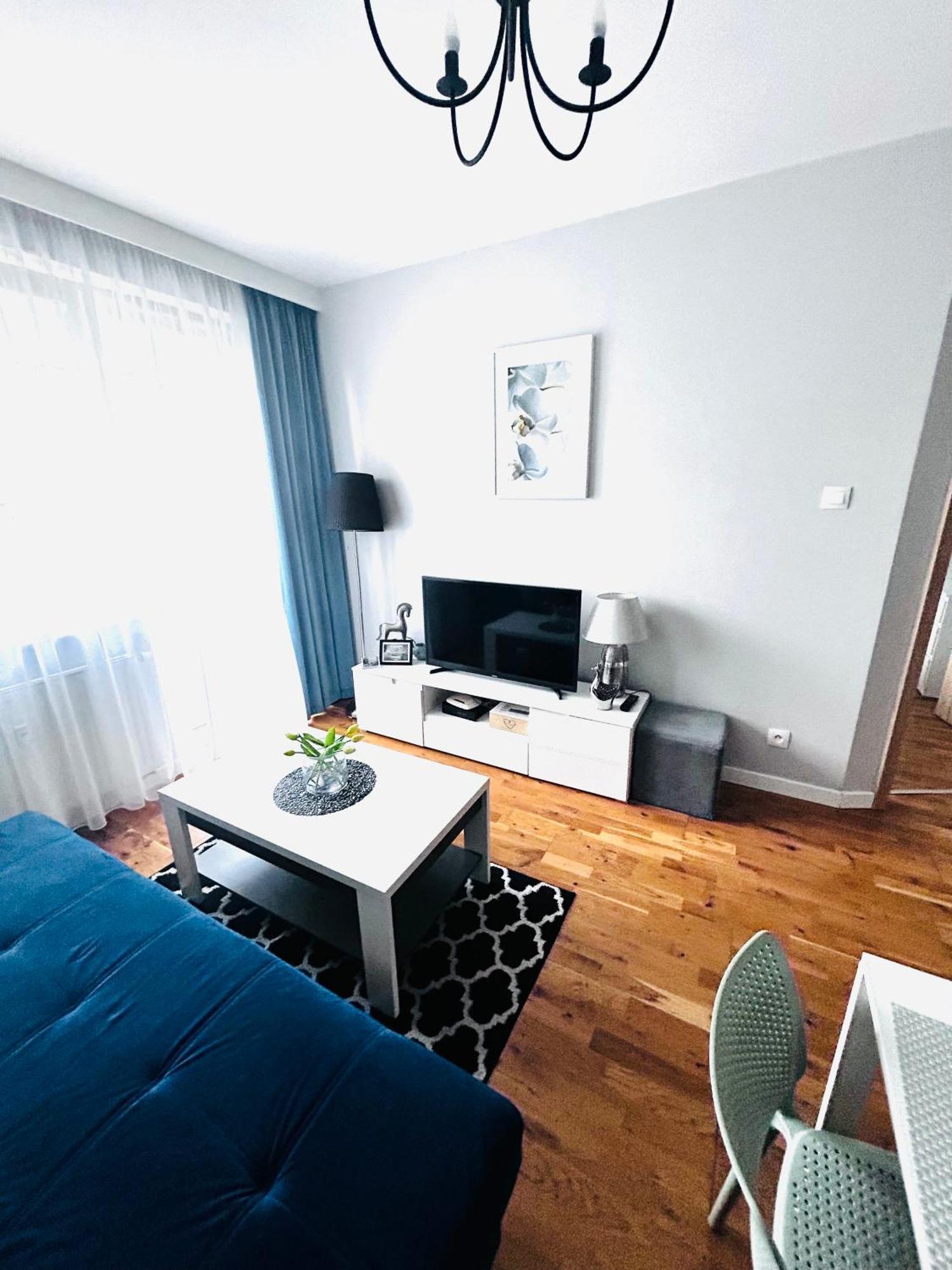 Apartament Manhattan Гожов Велкополски Екстериор снимка