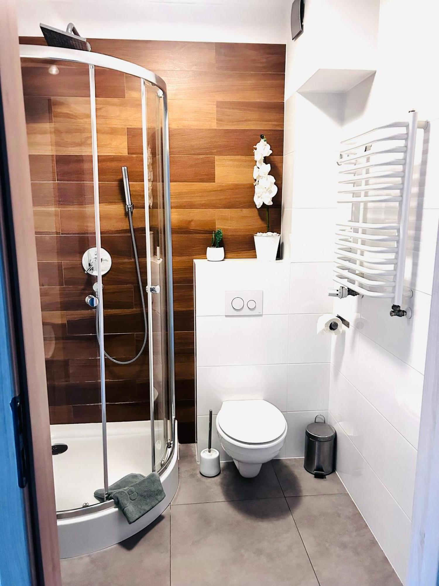 Apartament Manhattan Гожов Велкополски Екстериор снимка