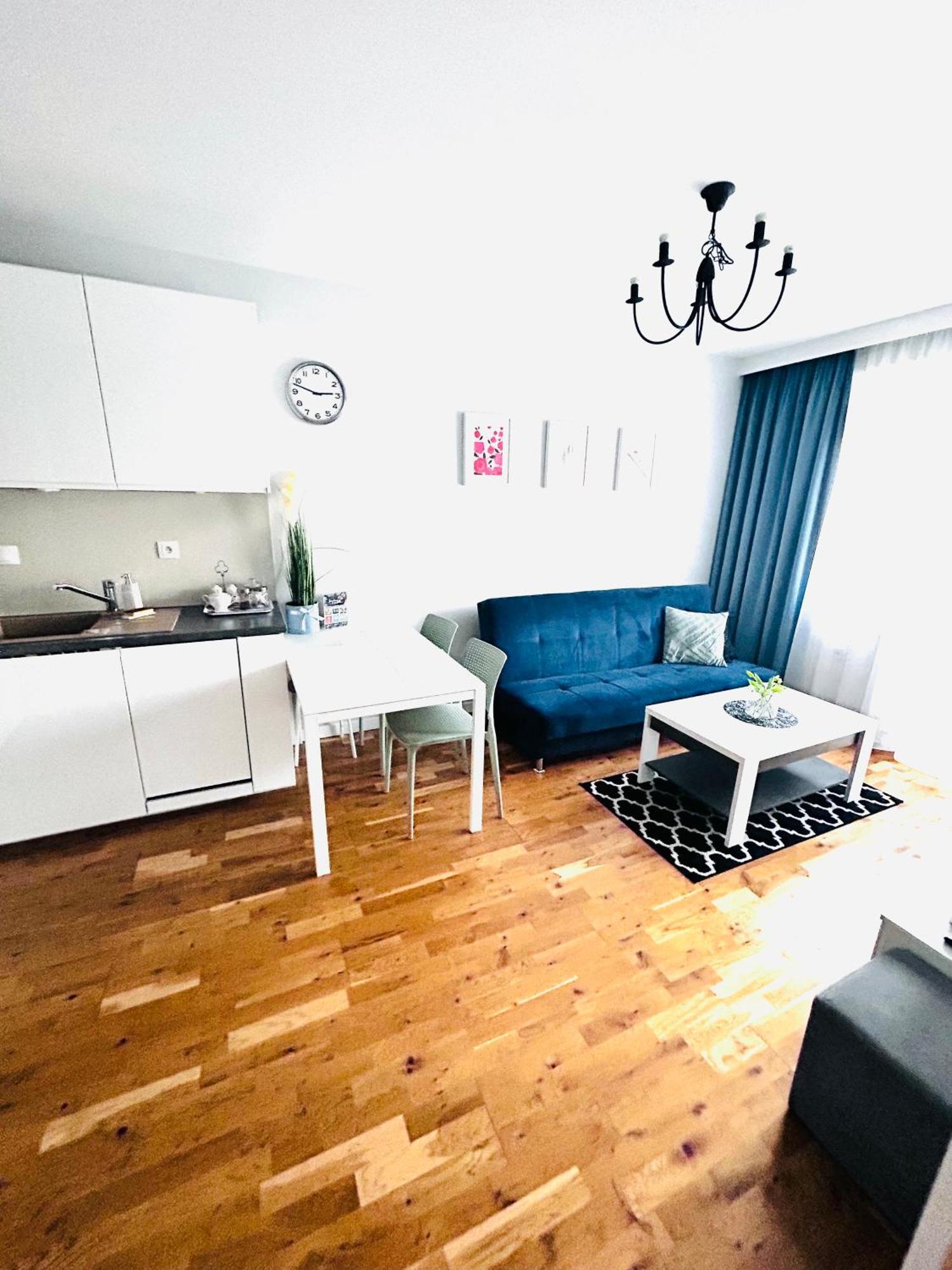 Apartament Manhattan Гожов Велкополски Екстериор снимка
