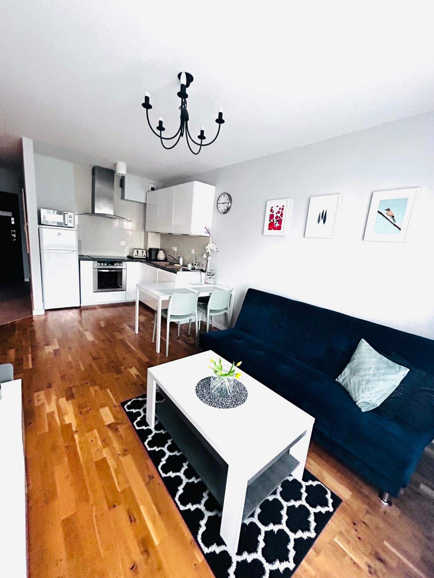 Apartament Manhattan Гожов Велкополски Екстериор снимка